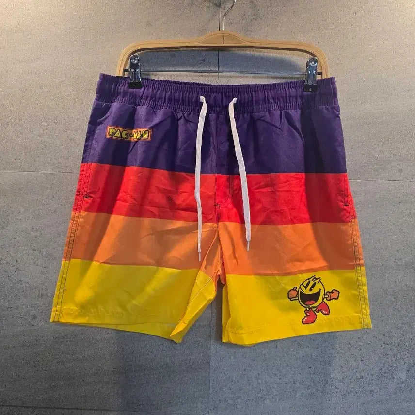 [SOLD OUT] PAC MAN. 바람막이 세트. 미착.