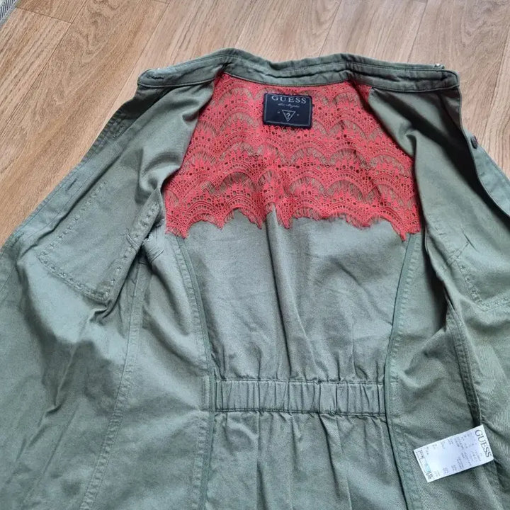 [BUNJANG] Guess Studded Vest Khaki / 게스 스터드 조끼 카키