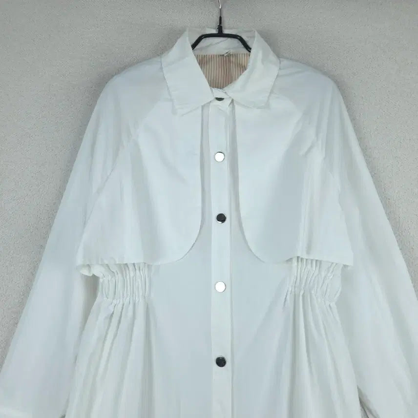 [SOLD OUT] 반에이크 여성 화이트 바람막이 롱자켓(55~66)