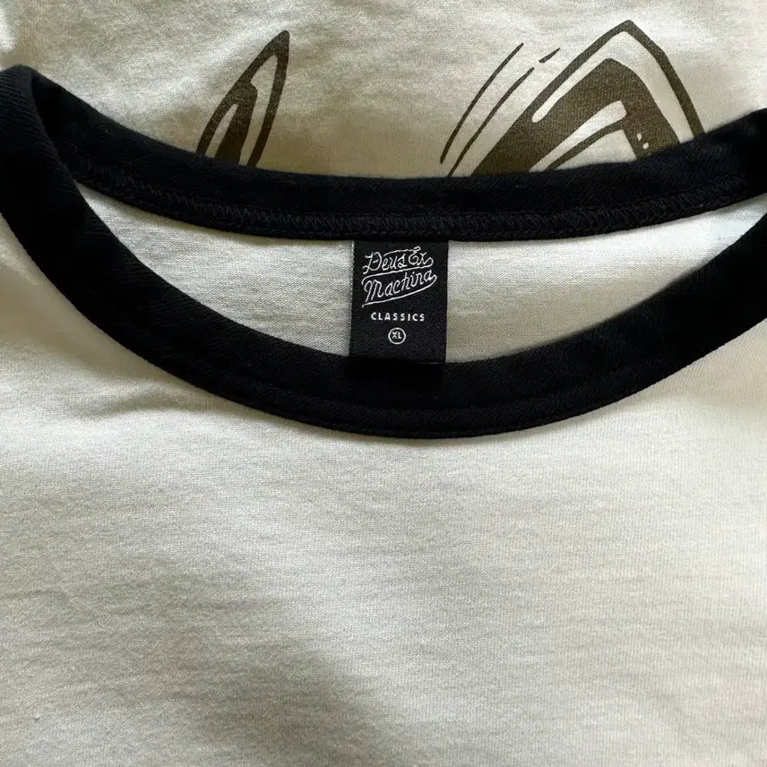 [SOLD OUT] (XL)데우스 더현대 익스클루시브 링거티