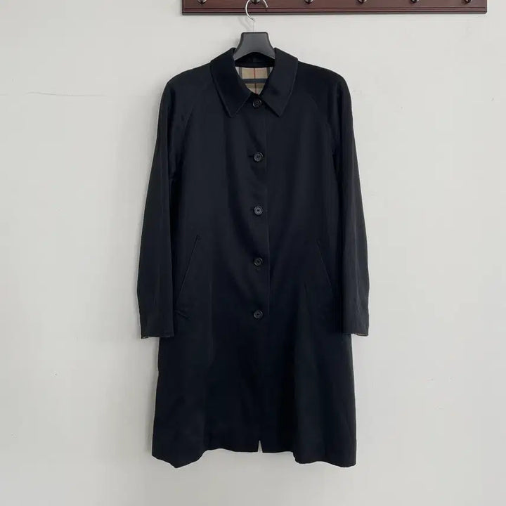 [SOLD OUT] 버버리 블랙 싱글 트렌치 코트