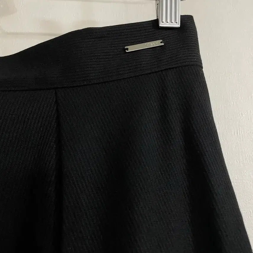 [BUNJANG] Miseki Seoul Unbalanced Layered Skirt - Black / [새상품] 미세키서울 언발란스 레이어드 스커트 블랙 2