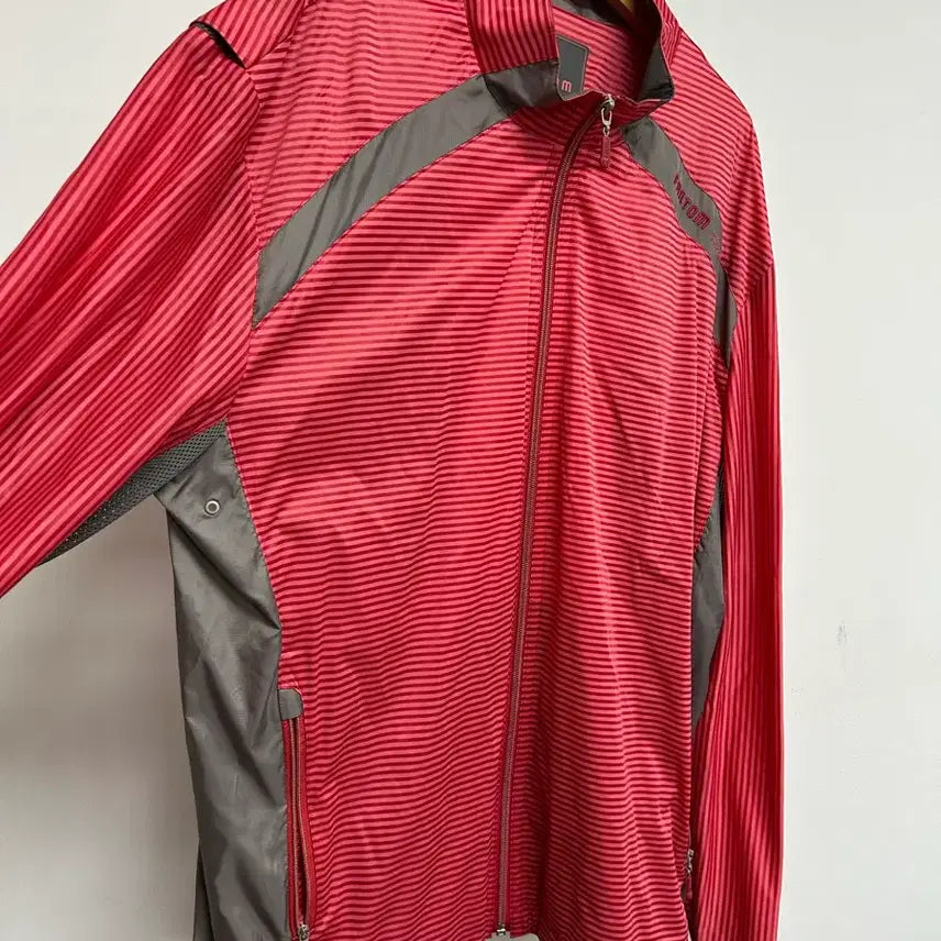 [BUNJANG] FANTON Stripe Windbreaker Jacket / FANTON First 스트라이프 바람막이 110