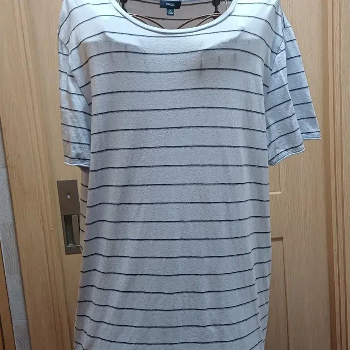 [BUNJANG] VINCE Cotton Modal Blend Striped Short Sleeve T-shirt / 빈스(VINCE) 코튼 모달 혼방 스트라이프 반팔 티셔츠 (사이즈 M)