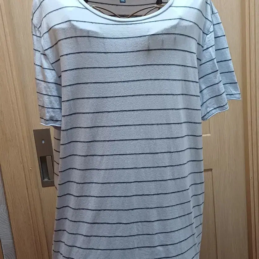 [BUNJANG] VINCE Cotton Modal Blend Striped Short Sleeve T-shirt / 빈스(VINCE) 코튼 모달 혼방 스트라이프 반팔 티셔츠 (사이즈 M)