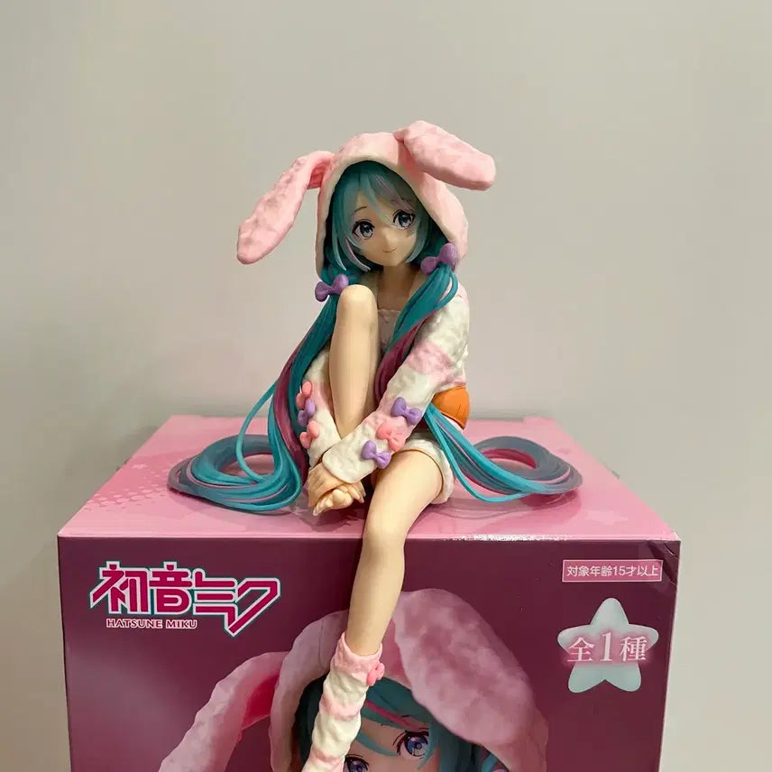 [SOLD OUT] 하츠네 미쿠 토끼 파자마 누들스토퍼