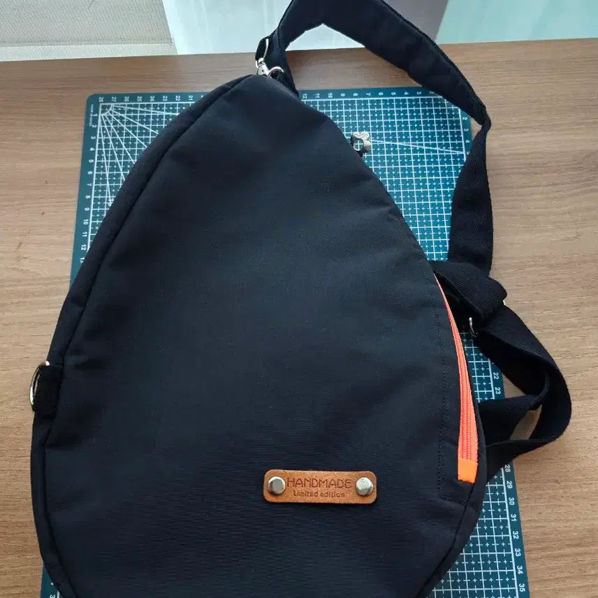 [BUNJANG] Sling Bag / 슬링백