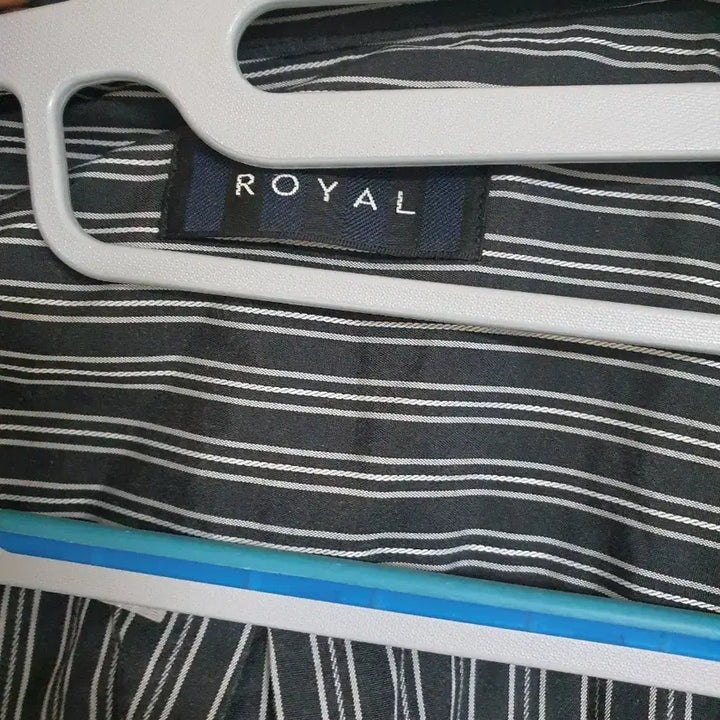 [BUNJANG] Royal Striped Shirt / 로얄 와이셔츠 남방