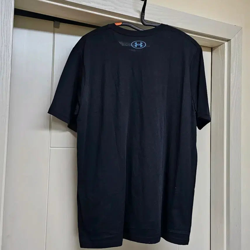 [BUNJANG] Under Armour Short Sleeve T-shirt (Black) - New / 언더아머 반팔티셔츠 새제품