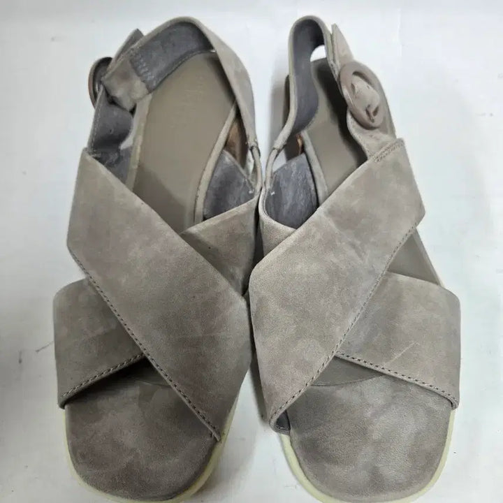[BUNJANG] Camper Suede Strap Sandals / 거의새제품)캠퍼 스웨이드 스트랩 샌들 37