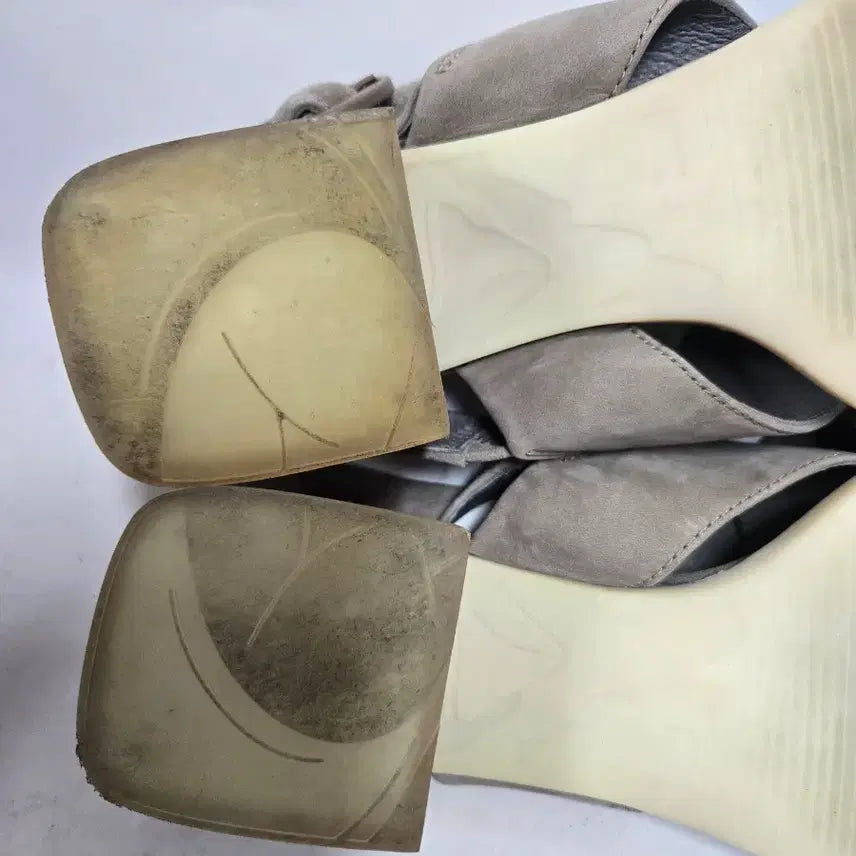 [BUNJANG] Camper Suede Strap Sandals / 거의새제품)캠퍼 스웨이드 스트랩 샌들 37