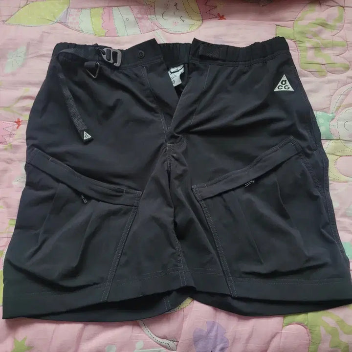 [SOLD OUT] 나이키 ACG 카고 반바지 블랙