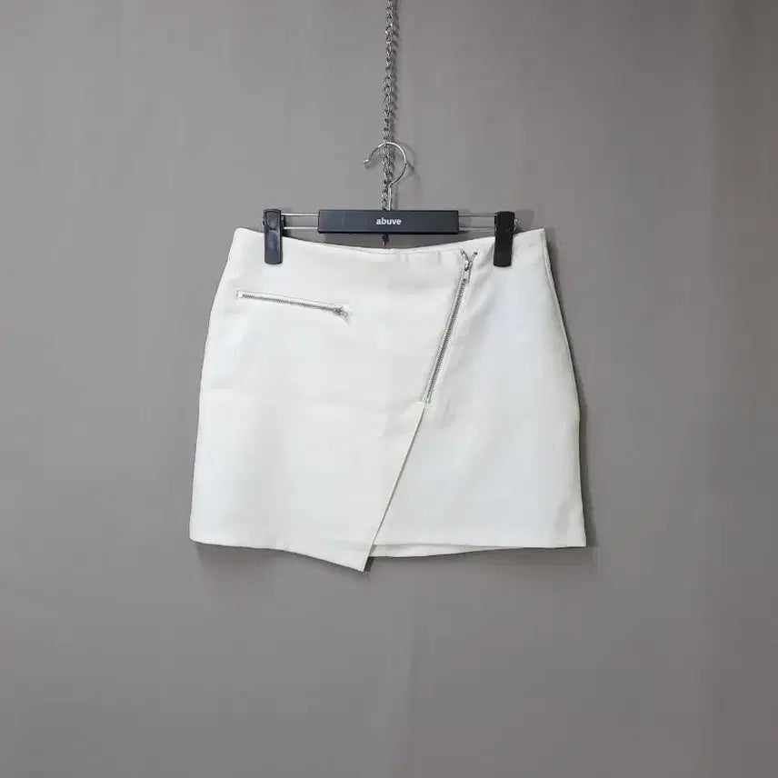 [BUNJANG] DIVIDCD White Zipper Asymmetrical Mini Skirt / DIVIDCD 화이트 지퍼 언발 미니 스커트