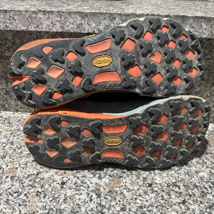 [BUNJANG] Merrell 260 Gore-Tex Vibram Hiking Shoes / 머렐 260 고어텍스 GORE-TEX 비브람 vibram 미끄럼 방지