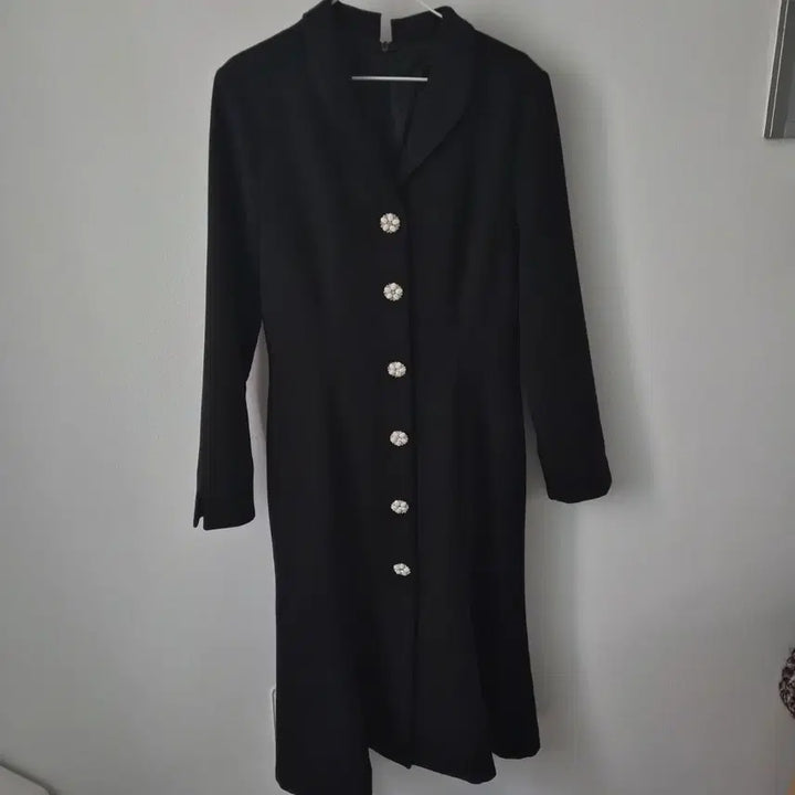 [BUNJANG] Marant Black Long Dress with Jewel Buttons / 마랑 블랙 롱 원피스 보석 단추 장식