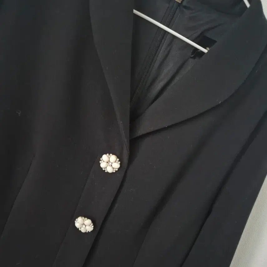 [BUNJANG] Marant Black Long Dress with Jewel Buttons / 마랑 블랙 롱 원피스 보석 단추 장식