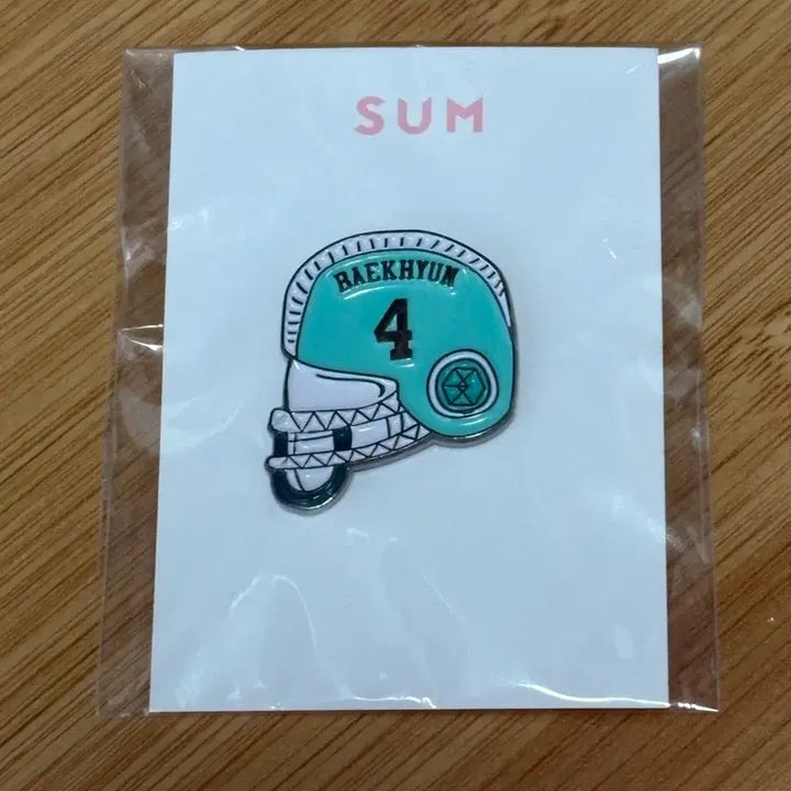 [BUNJANG] EXO Baekhyun Pin Badge / 엑소 exo 럭비 백현 핀 뺏지 뱃지 럽미라잇