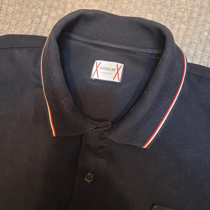 [BUNJANG] Moncler Slim Fit Navy T-shirt / 몽클레어 슬림핏   반팔티 팝니다