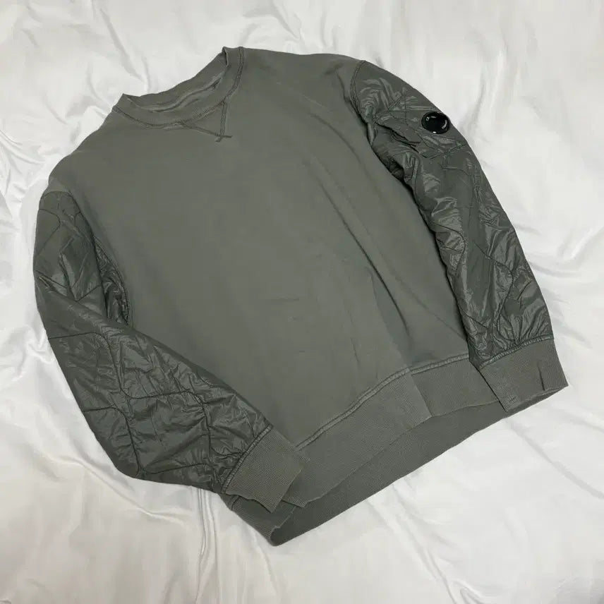 [BUNJANG] CP Company Quilted Mix Sweatshirt / CP컴퍼니 퀼팅 믹스 맨투맨 그린 카키