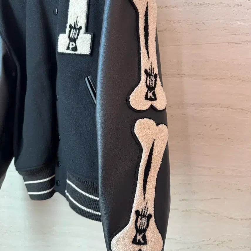 [BUNJANG] Capital Varsity Jacket - Black / 캐피탈 본 바시티 블랙 [1]