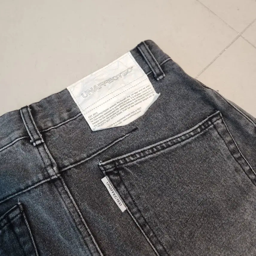 [BUNJANG] Unaffected Washed Denim Wide Pants / 언어펙티드 워싱 데님 와이드 팬츠