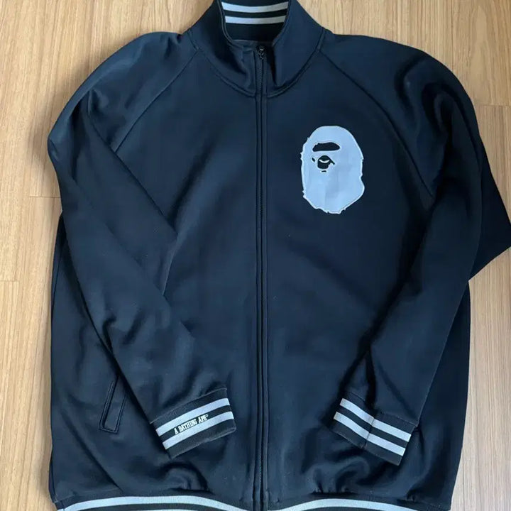 [SOLD OUT] 베이프 사루엘 네이비 집업 자켓 XL