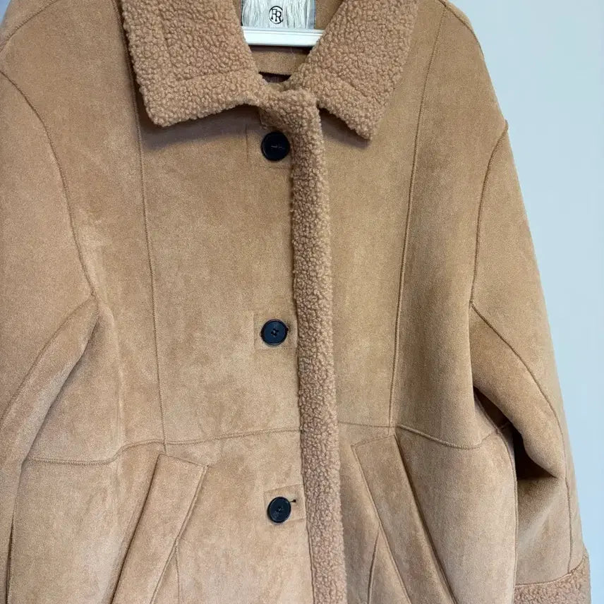 [BUNJANG] Fraise Mustang Camel Beige Jacket / 프라이 무스탕 카멜베이지 시에 정다나 착용