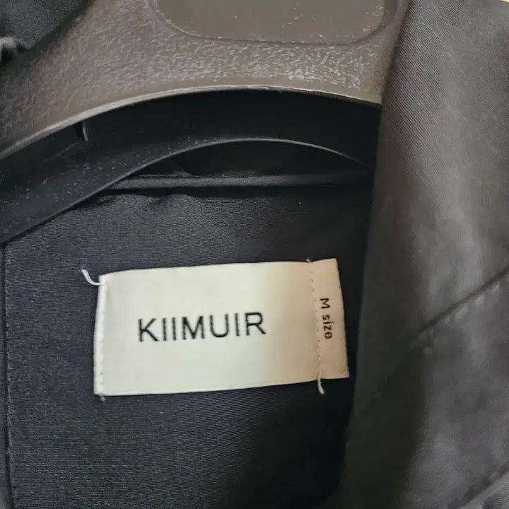 [BUNJANG] KIMUUE Hooded Windbreaker Jacket / 키뮤어 후드집업 바람막이