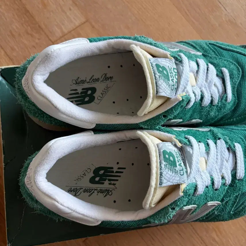 [BUNJANG] New Balance x Aime Leon Dore 1300 Botanical Green Sneakers / 뉴발란스 x 에메 레온 도르 1300 보타니컬 그린 260mm