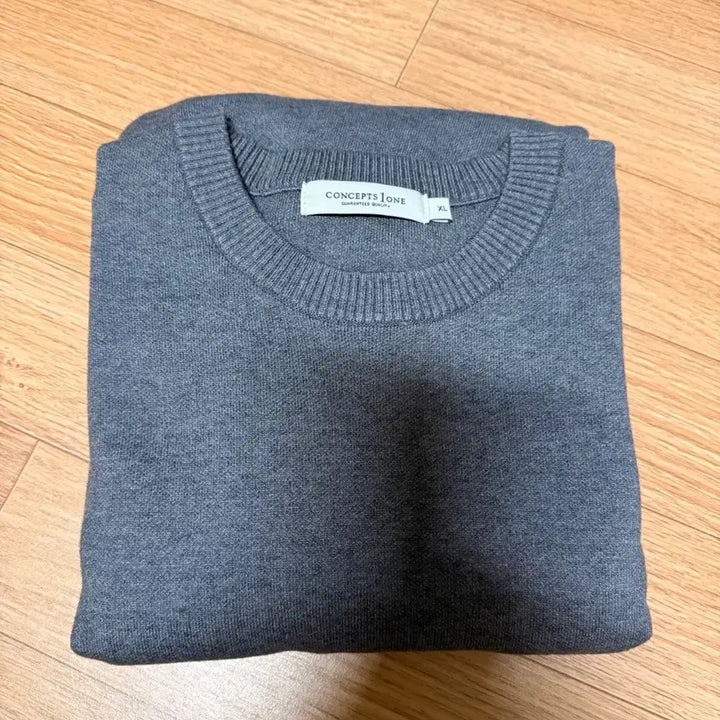 [BUNJANG] Concept One Charcoal Gray Round Knit Sweater / 컨셉원 차콜그레이 라운드 니트
