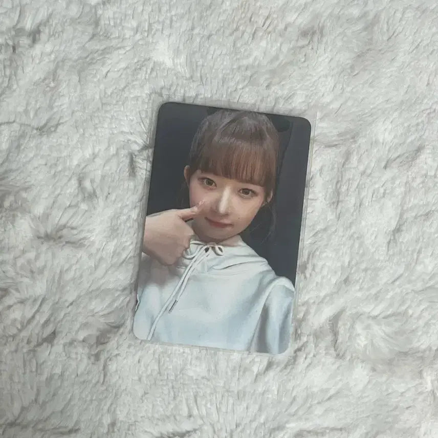 [BUNJANG] IVE Rei From Queen Fancon Ketapop Photocard / 아이브 레이 프롬퀸 팬콘 케타포 포카