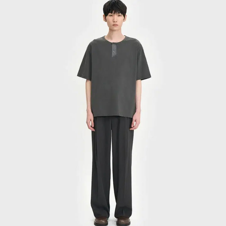 [BUNJANG] Vellie Road Henley Neck T-shirt - Dyed Charcoal / 벨리에 로드 헨리넥 티셔츠 - 다이드 차콜