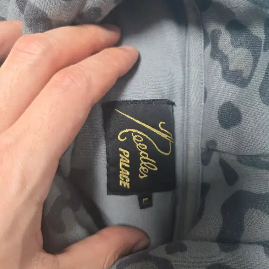 [BUNJANG] Palace Needles Leopard Hoodie L / 팔라스 니들스 후드티 L