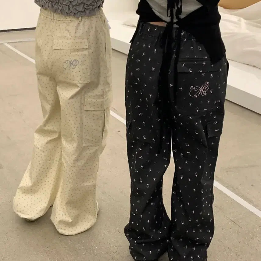 [SOLD OUT] 마블링 플라워 파라슈트 팬츠 블랙
