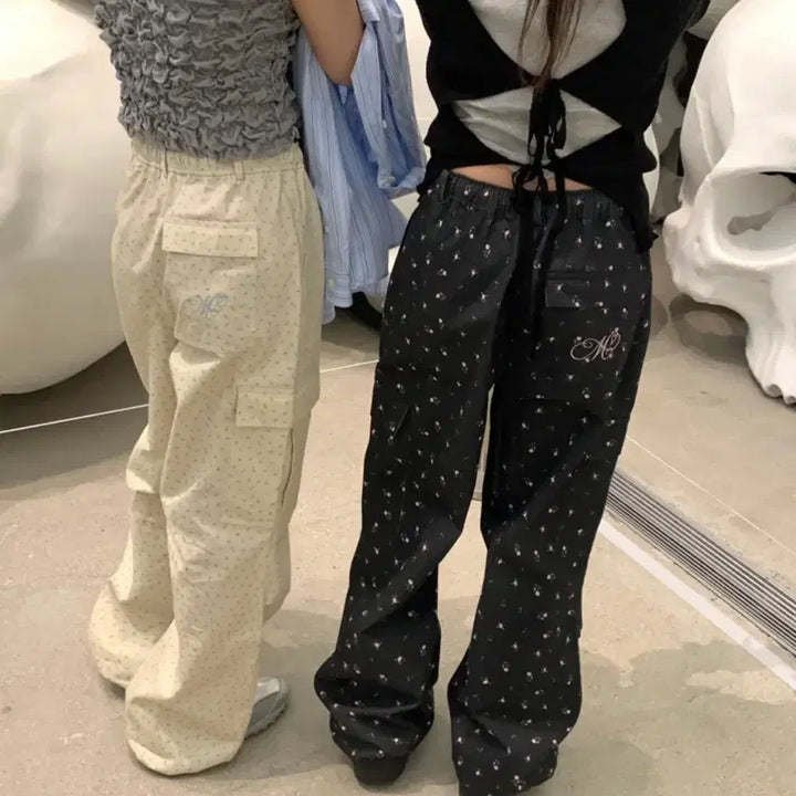 [SOLD OUT] 마블링 플라워 파라슈트 팬츠 블랙