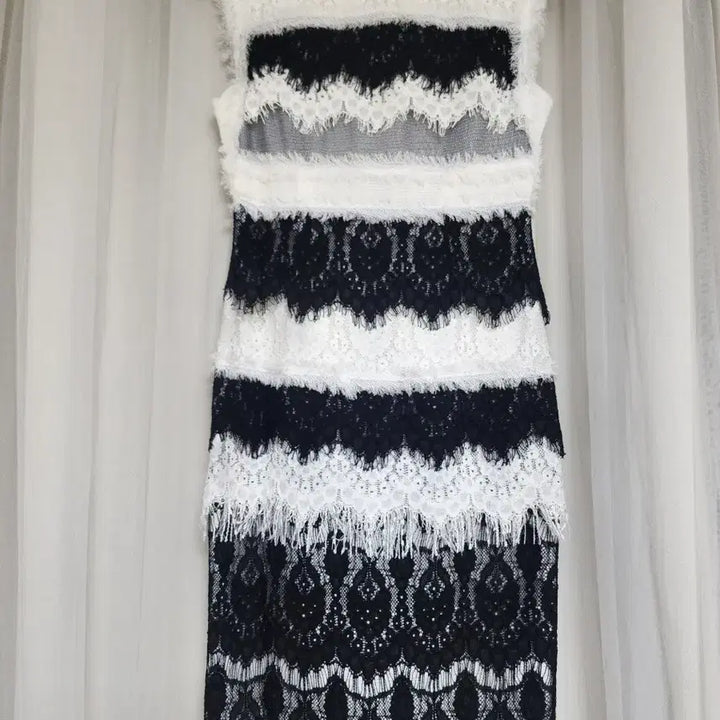 [BUNJANG] LYNN Lace Mini Dress / LYNN 원피스
