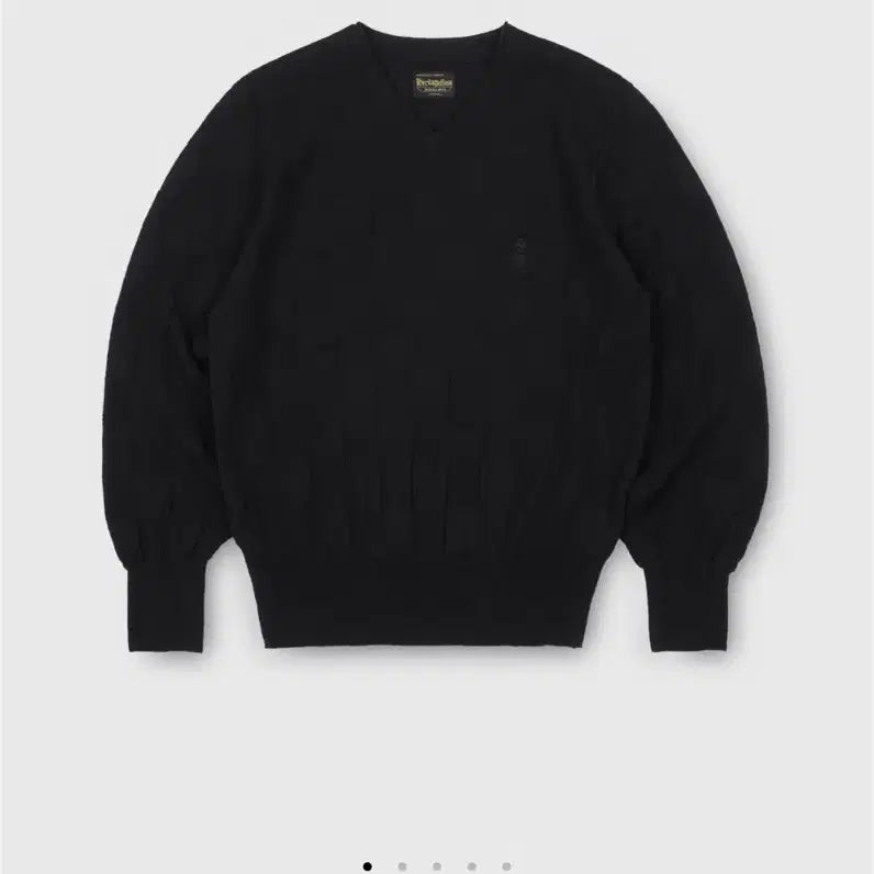[BUNJANG] Heritage Floss V-Neck Knit Black / 헤리티지 플로스 브리넥 니트