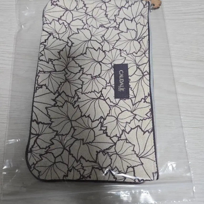 [BUNJANG] Caudalie Pouch / 꼬달리 파우치