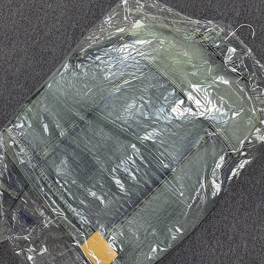 [BUNJANG] Kamien Crop Trucker Denim Jacket / (1size) 카미엔 크롭 트러커 데님 자켓