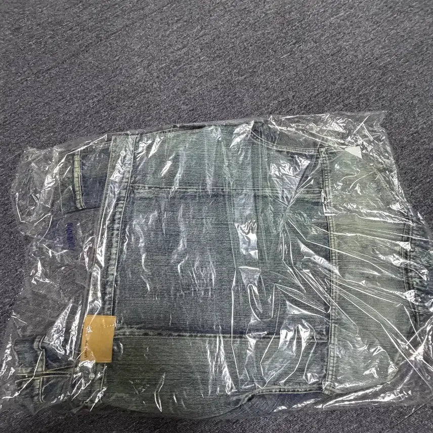 [BUNJANG] Kamien Crop Trucker Denim Jacket / (1size) 카미엔 크롭 트러커 데님 자켓