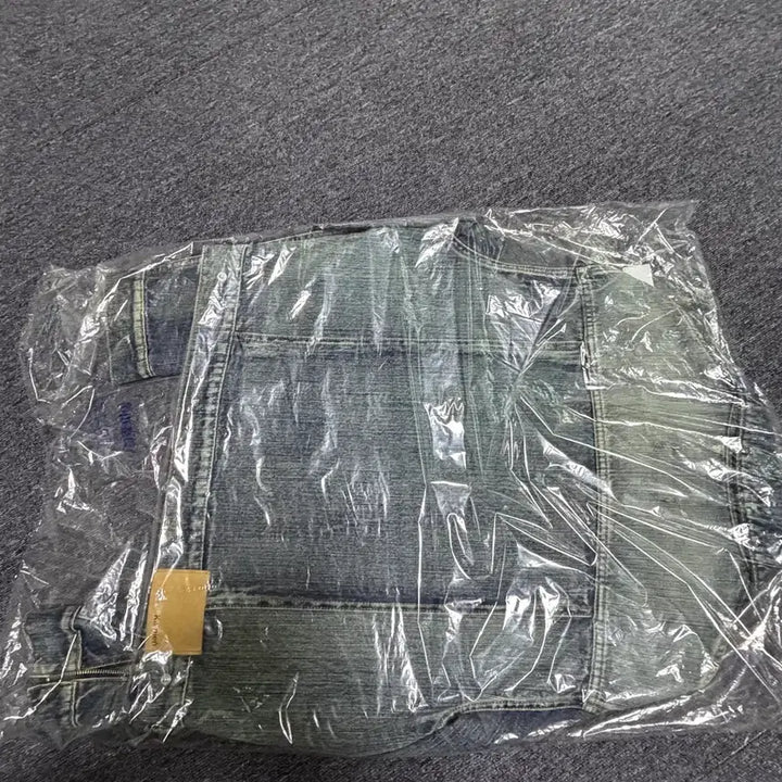 [BUNJANG] Kamien Crop Trucker Denim Jacket / (1size) 카미엔 크롭 트러커 데님 자켓