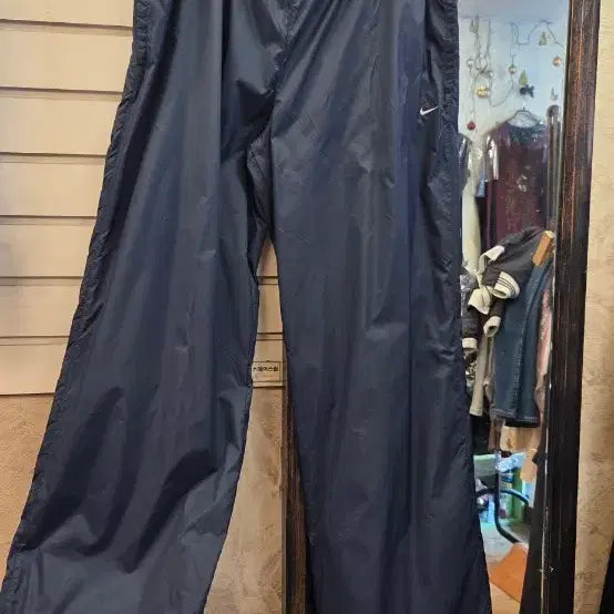 [BUNJANG] Nike Training Pants L Size / 나이키 검정 트레이닝 바지 L사이즈