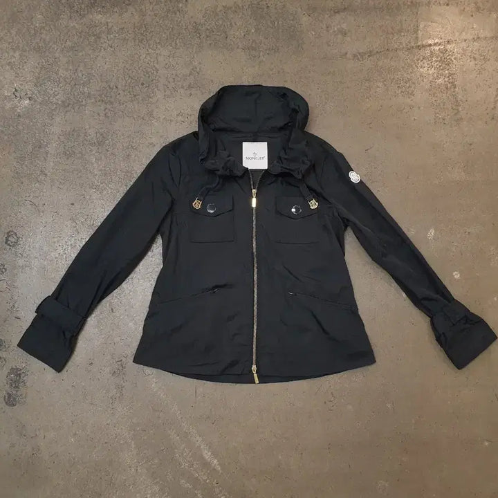 [SOLD OUT] 몽클레어 바람막이 1 블랙