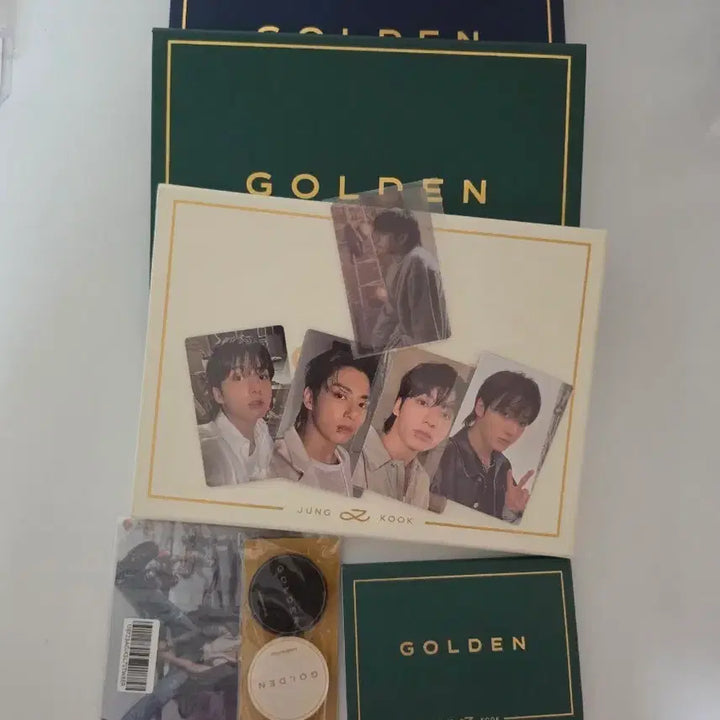 [BUNJANG] 정국 Golden 앨범 풀세트 + 포토카드 / 정국 Golden 앨범 풀세트 + 포토카드