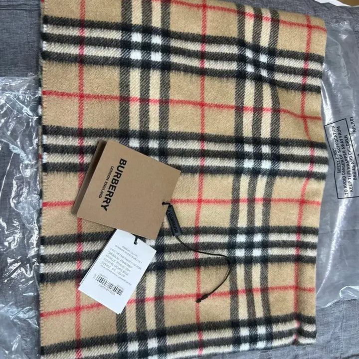 [BUNJANG] Burberry Cashmere Snood Neck Warmer / 버버리 캐시미어 스누드 넥워머 68x24