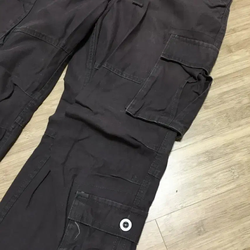 [BUNJANG] Y2K Vintage Cargo Pants with Cubic Lettering Set / 빈티지 y2k 세트 초코 카고바지+펑크반팔