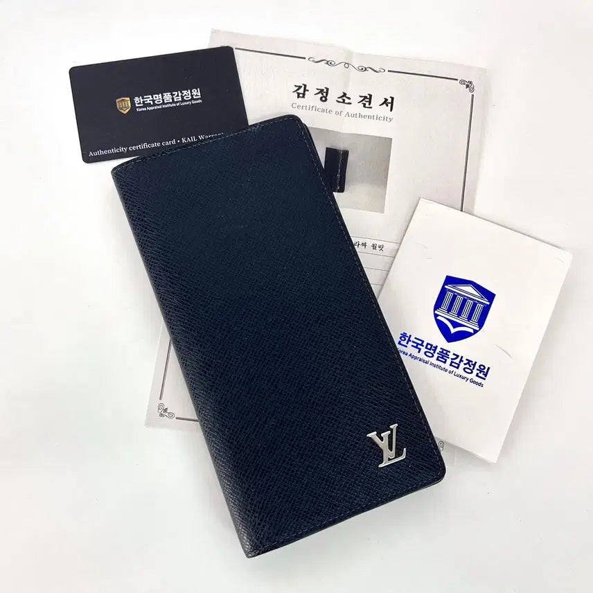 [BUNJANG] Louis Vuitton Brazza Taiga Long Wallet / [감정완료] 루이비통 LV 로고 타이가 브라짜 장지갑