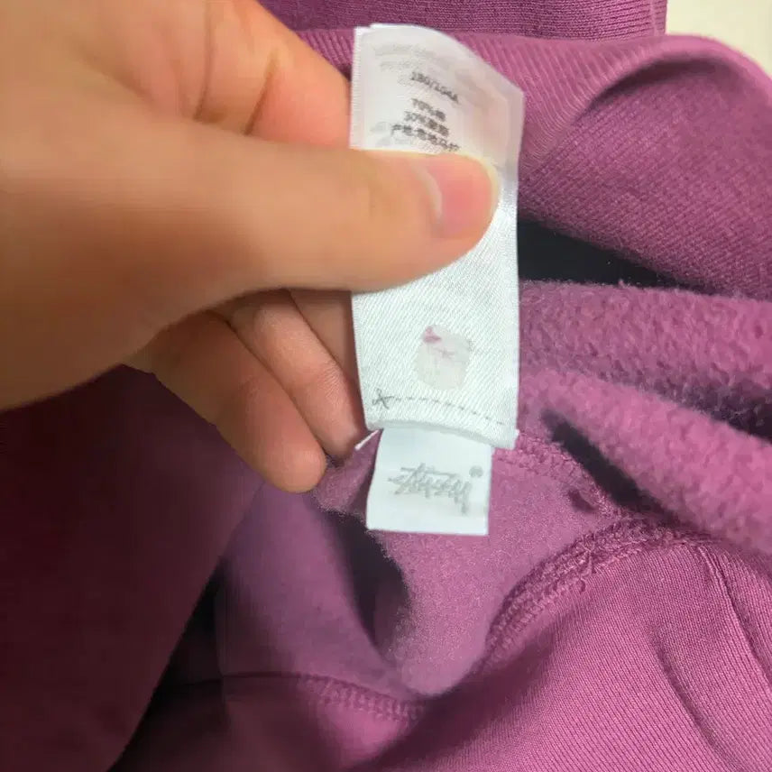 [BUNJANG] Stussy Basic Crewneck Sweatshirt Berry 2024 / 스투시 맨투맨 스투시 베이직 크루넥 베리 2024