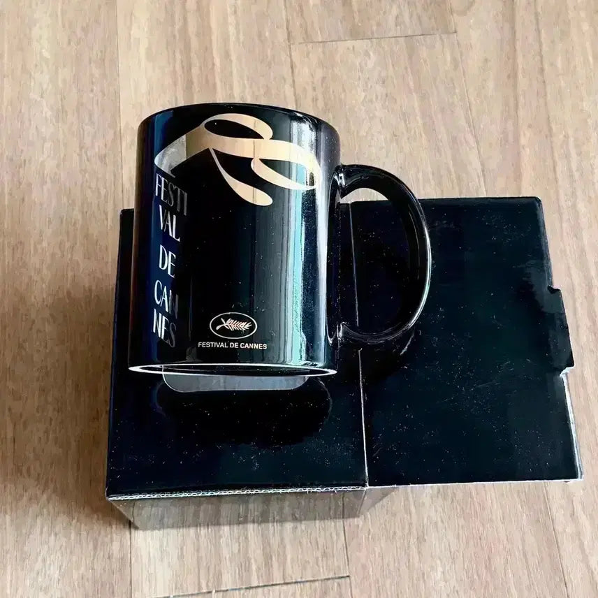 [BUNJANG] Film de Cannes 2025 Official Mug Cup / [새상품]칸영화제 머그컵 공식 굿즈 film de cannes2025영화