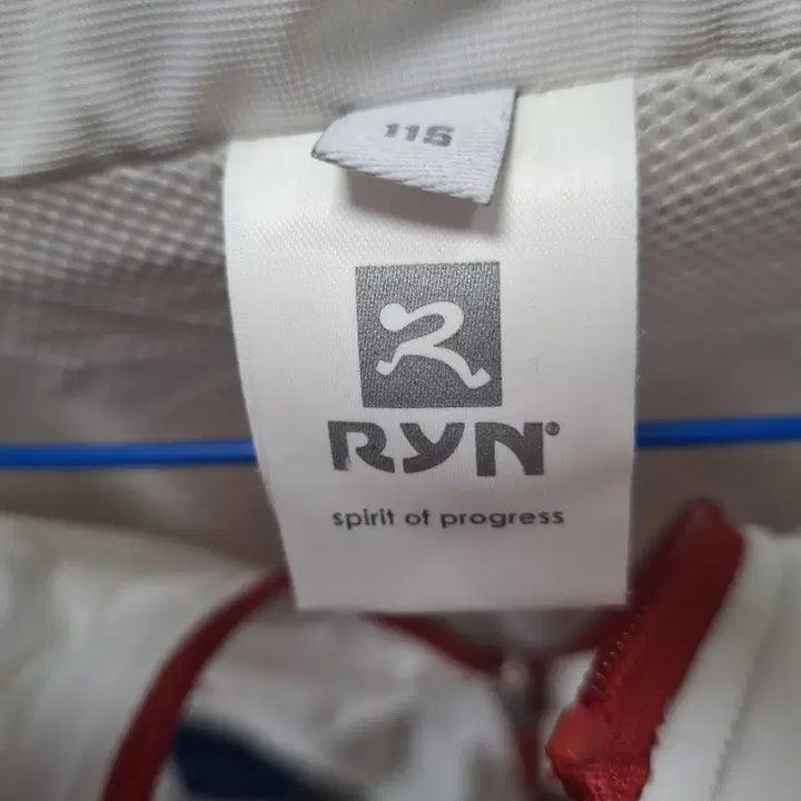 [BUNJANG] RYN Windbreaker Jacket (White/Navy) 115 / RYN 화이트/네이비 바람막이 자켓115